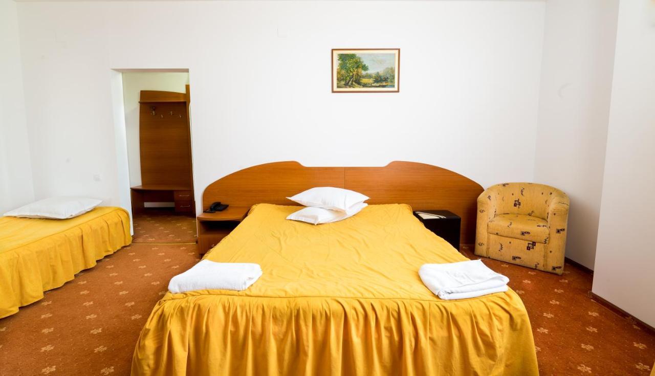 Hotel Atlantis Τουλσέα Εξωτερικό φωτογραφία